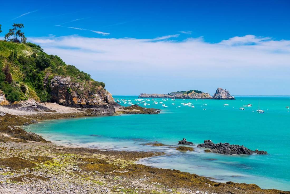 Cote Jardin - Cancale - Gite Standing - Proche Centre Et Port Экстерьер фото